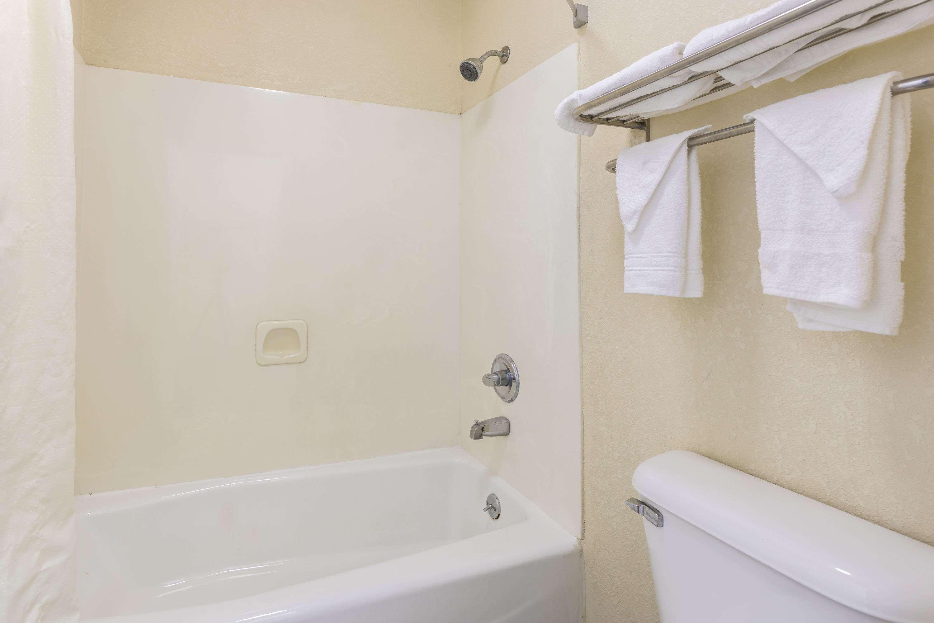 Super 8 By Wyndham Decatur/Lithonia/Atl Area Motel Luaran gambar