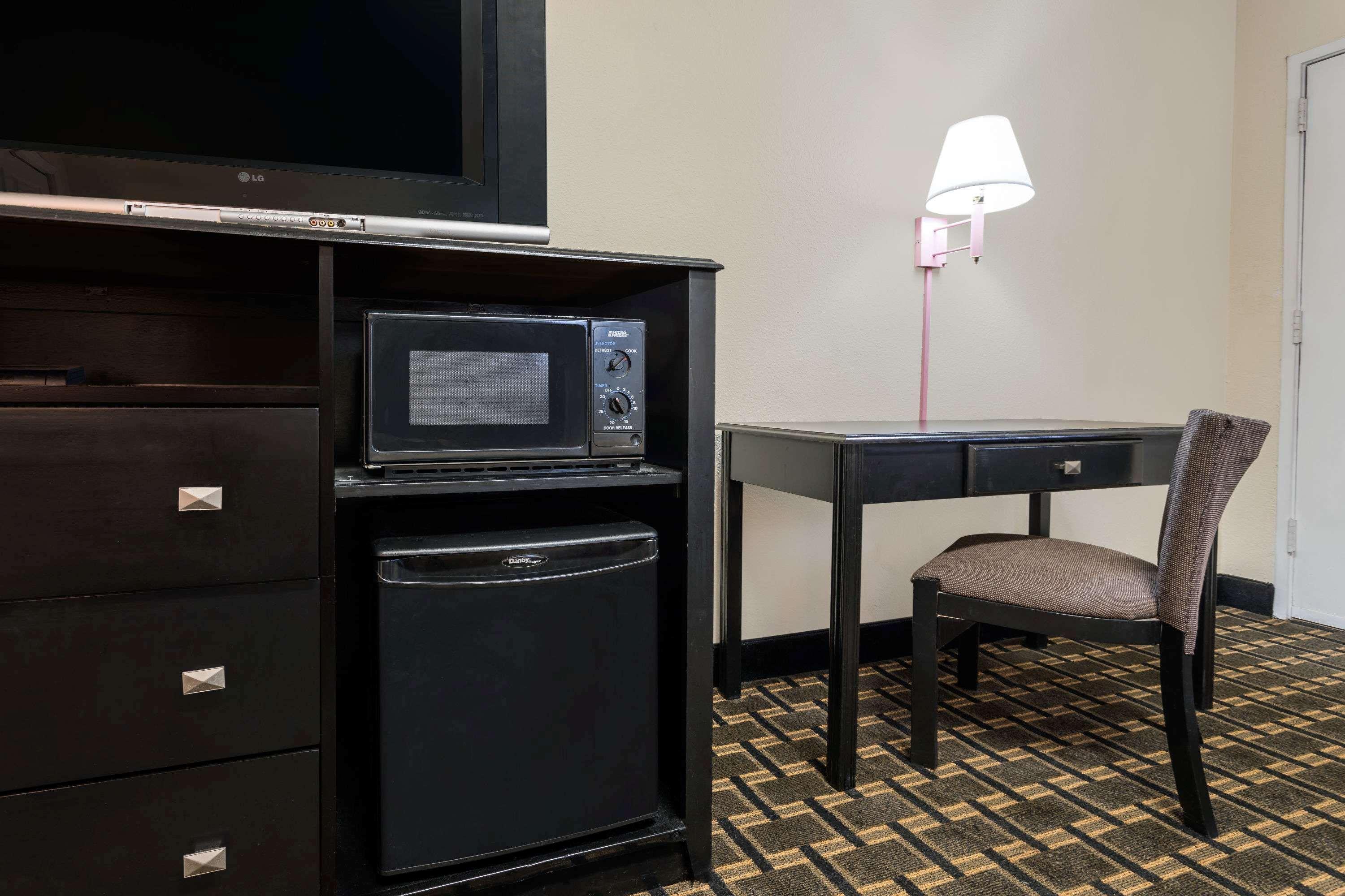 Super 8 By Wyndham Decatur/Lithonia/Atl Area Motel Luaran gambar