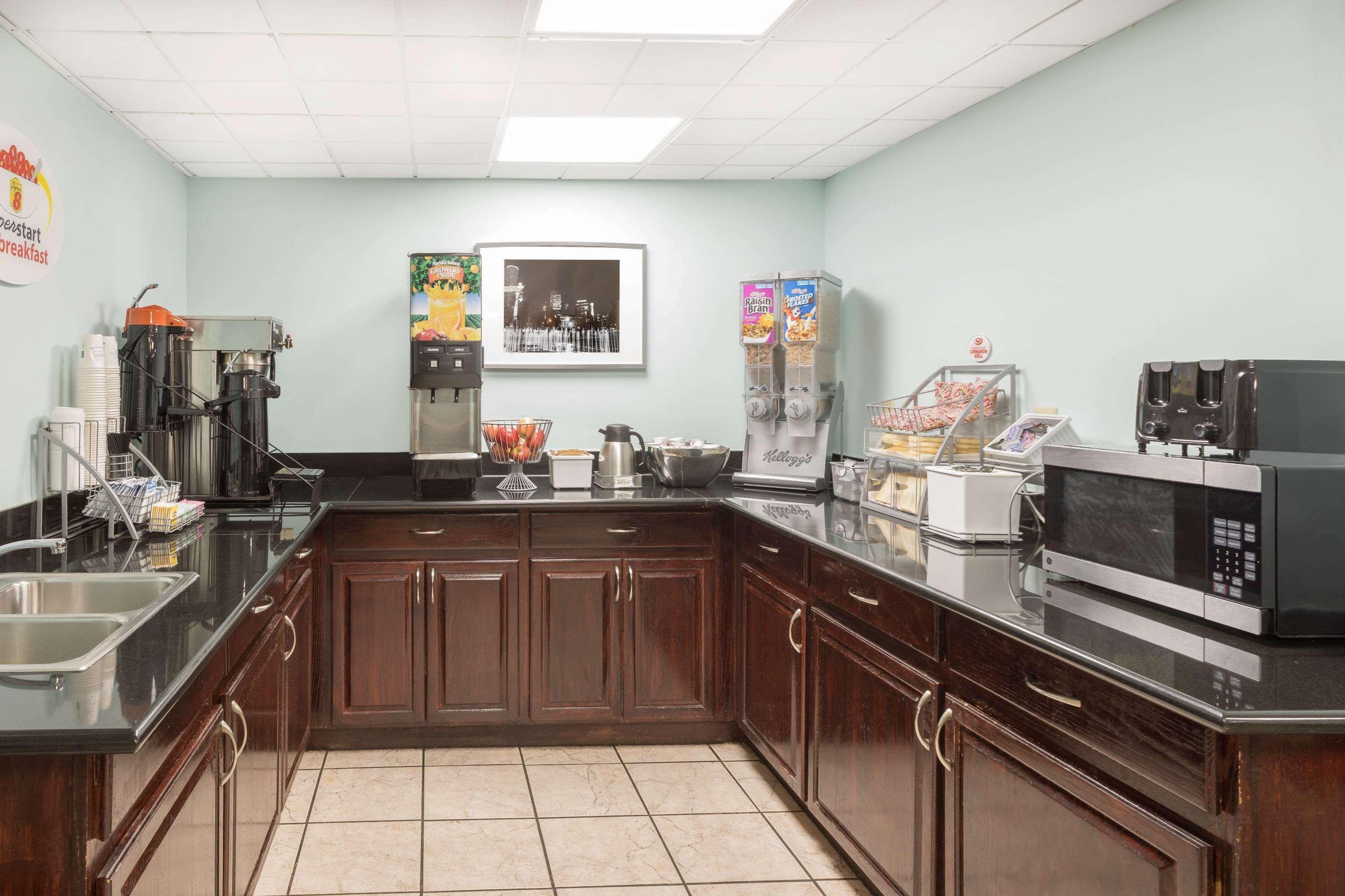 Super 8 By Wyndham Decatur/Lithonia/Atl Area Motel Luaran gambar