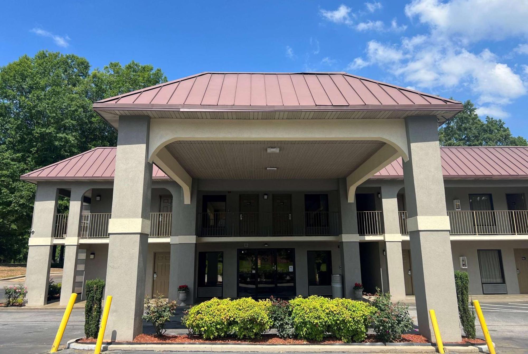 Super 8 By Wyndham Decatur/Lithonia/Atl Area Motel Luaran gambar